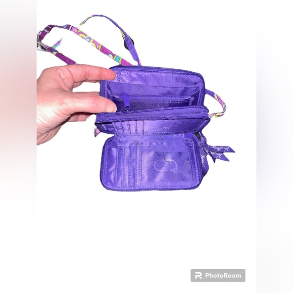 EUC Vera Bradley RFID All in One Crossbody Bag Wallet in Classic Paisley Purple - Picture 5 of 6